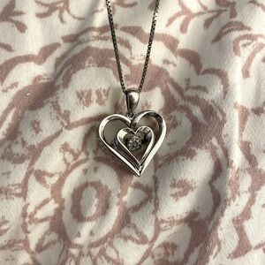 Beautiful Sterling Silver Fluttering necklace